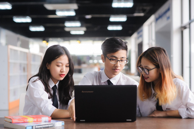 Những vấn đề ở trường học
