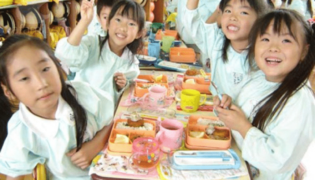 Tự tin học cùng trẻ ngay cả khi ba mẹ không biết tiếng Nhật