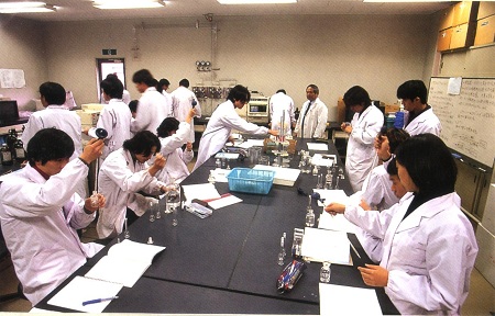 TRƯỜNG KỸ THUẬT CHUYÊN NGHIỆP (KOSEN)